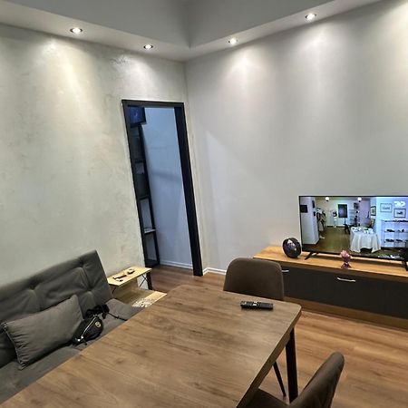 Aries Apartments Sarande Exterior photo