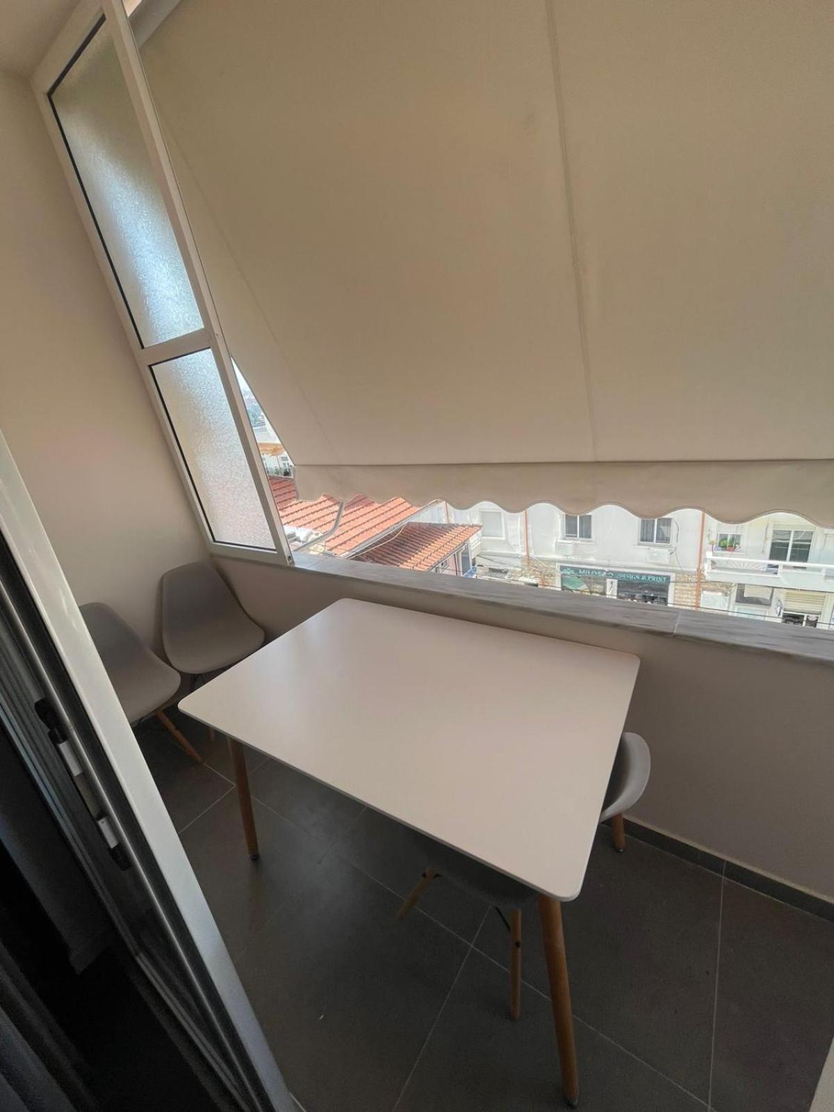 Aries Apartments Sarande Exterior photo